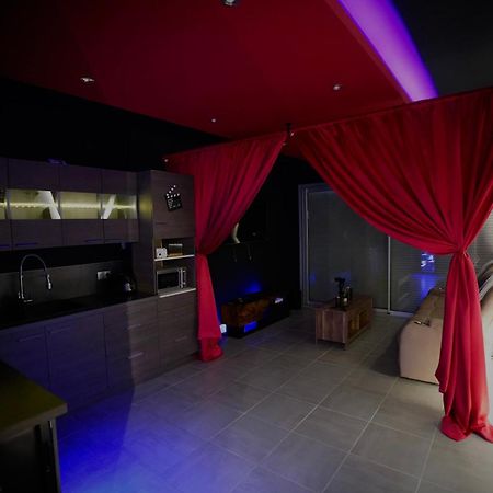 L Unique Cinema Room Grenoble Bagian luar foto