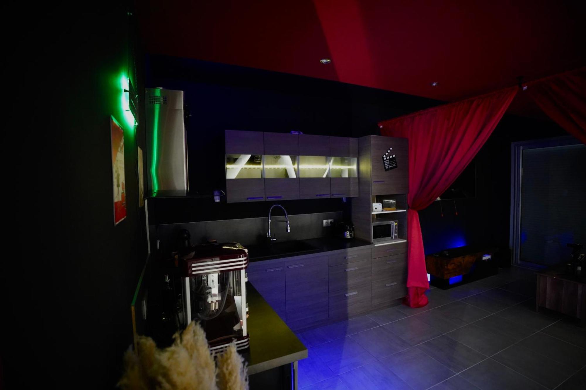 L Unique Cinema Room Grenoble Bagian luar foto