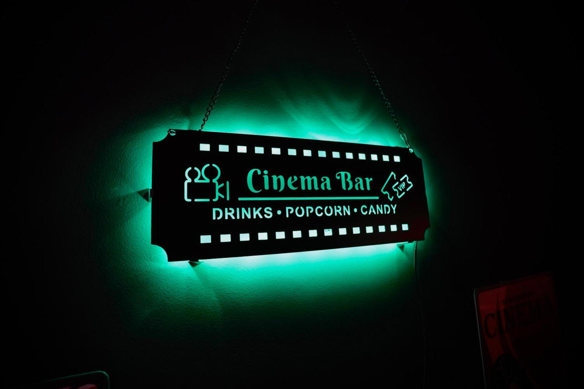 L Unique Cinema Room Grenoble Bagian luar foto